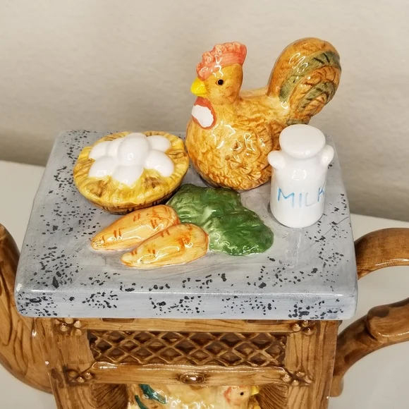 World Bazaars Hen House Mini Teapot Chicken Eggs Milk‎ Carrot Ceramic 3D - Picture 6 of 14